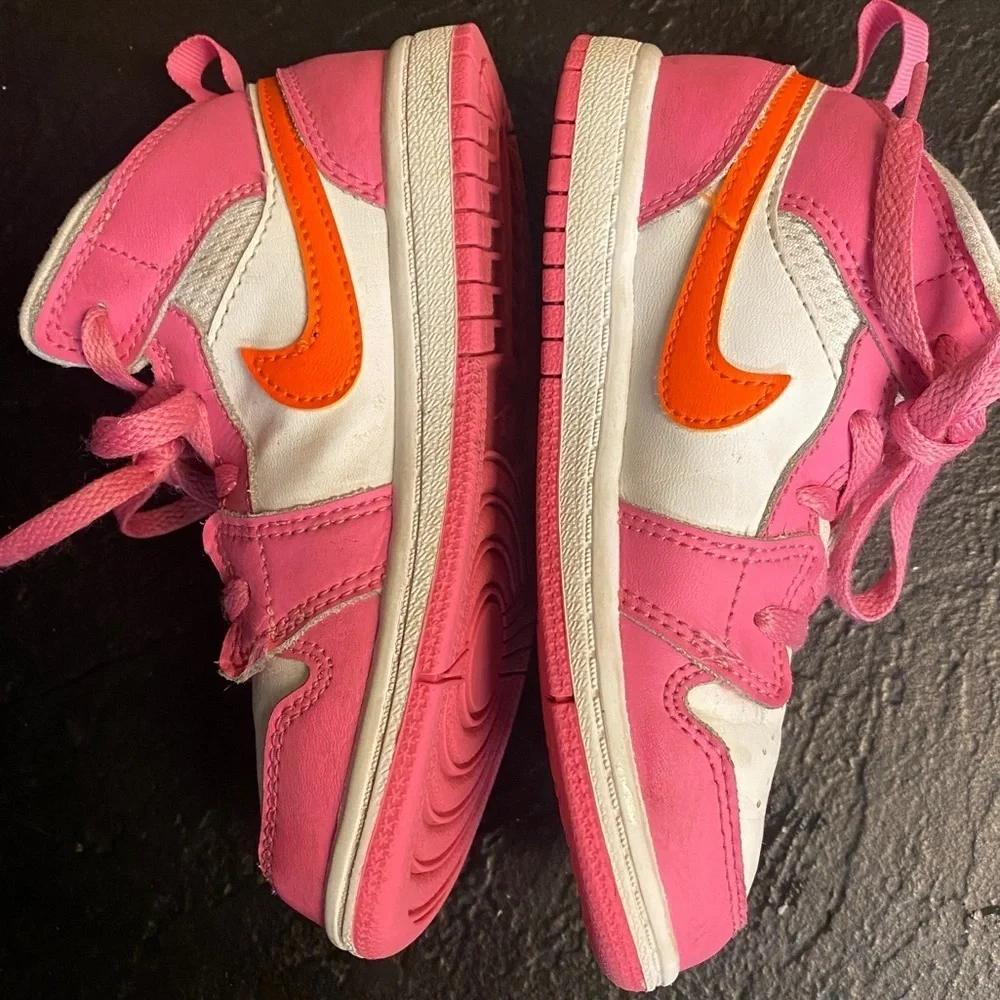 Jordan nikes size